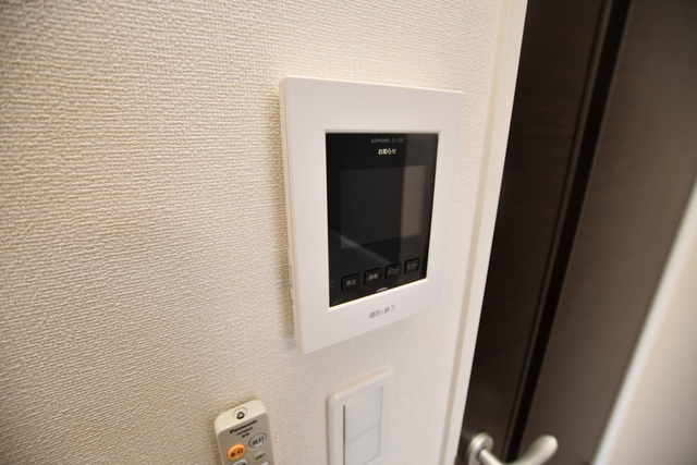 拡大写真:フォンスモンテ 2階205のTVモニターホン
