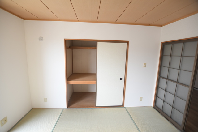 拡大写真：エミネンス西方 3階302の内観