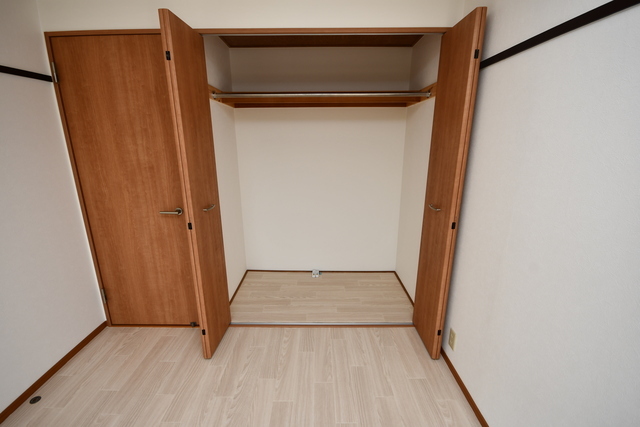 拡大写真:アメニティコート 1階23の内観