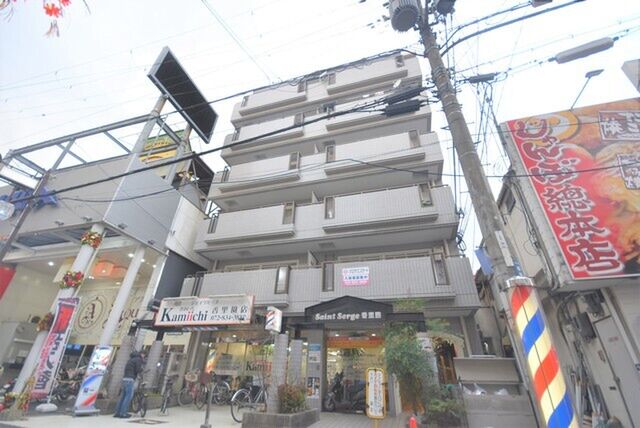 サンセルジュ香里園の外観