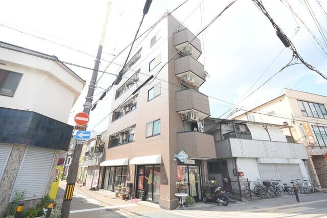 ハイコート枚方の外観