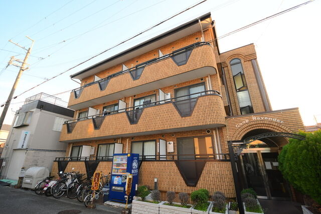 フリーディオ寝屋川の外観