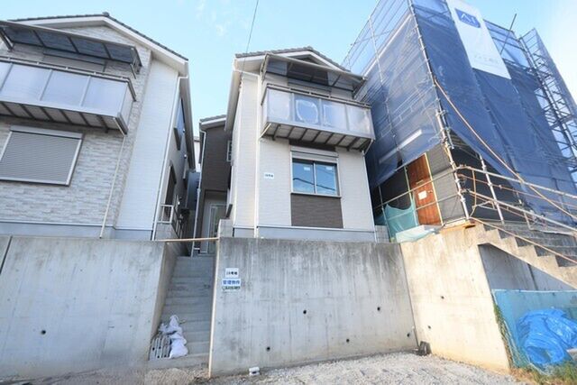 太秦緑が丘貸家の外観