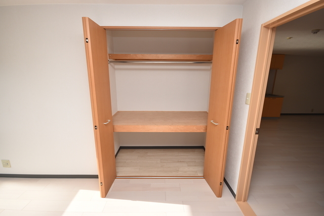 拡大写真:レオハイム木屋 4階403の内観