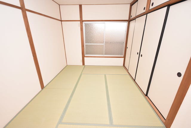 拡大写真:楠根南町店舗付住宅 1の和室