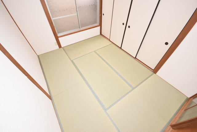 拡大写真:楠根南町店舗付住宅 1の和室