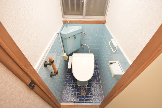 拡大写真:楠根南町店舗付住宅 1のトイレ