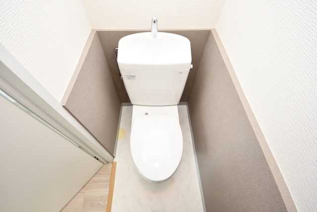 拡大写真:寝屋川コーポラスI 2階207のトイレ