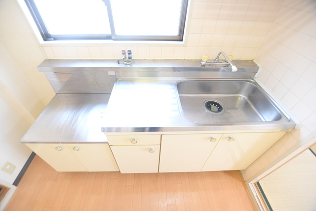 拡大写真:中井マンション 3階302のキッチン