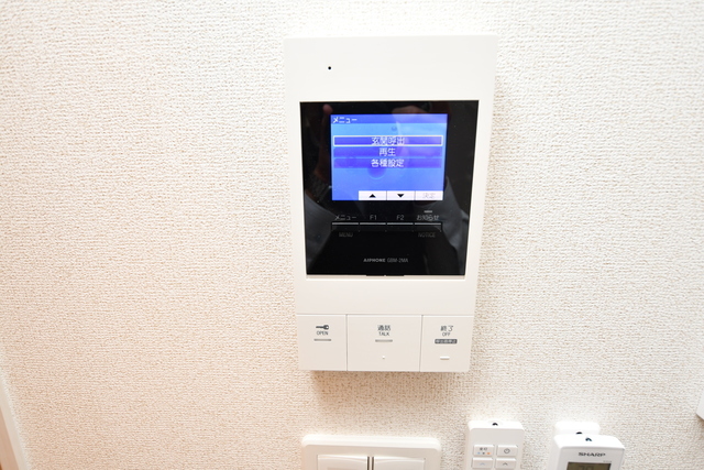 拡大写真:エスコンディーテ 3階302のTVモニターホン