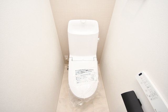 拡大写真:ALEGRIA枚方North 3階302のトイレ