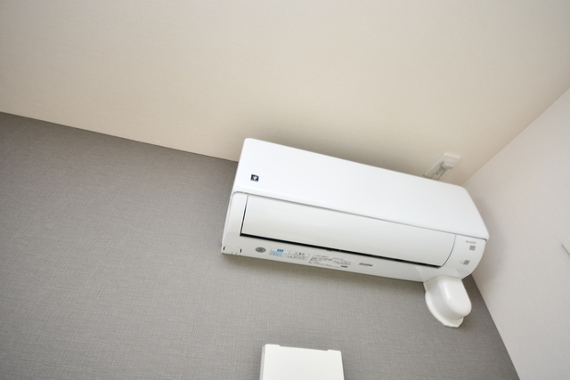 拡大写真:バックパレス香里 2階203のエアコン