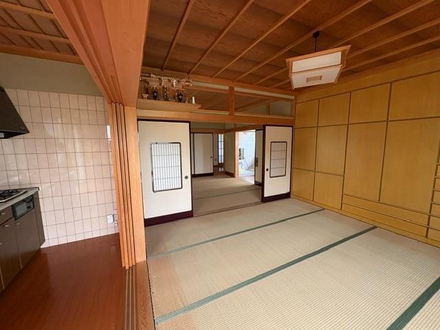 拡大写真:下牧町貸家 1の内観