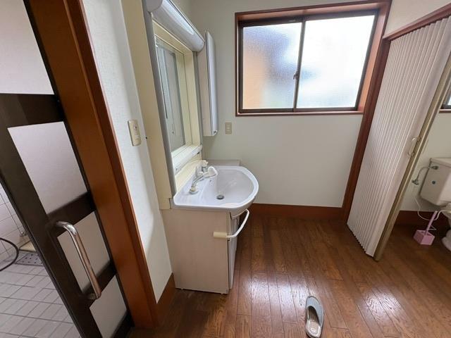 拡大写真:下牧町貸家 1の内観