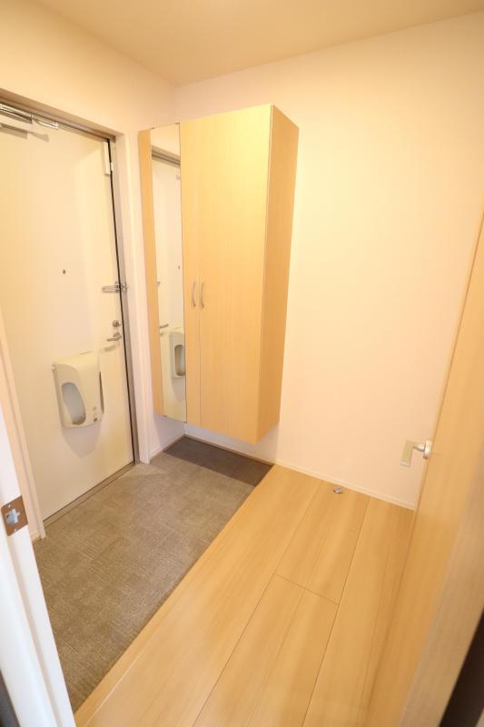 拡大写真：D-room花梨　D棟 3階307の玄関