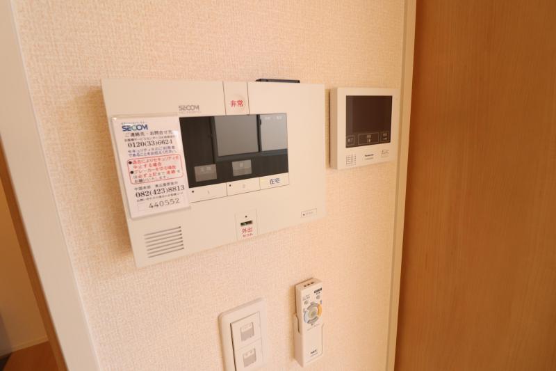拡大写真：D-room花梨　D棟 3階307のホームセキュリティ設備とＴＶインターホン