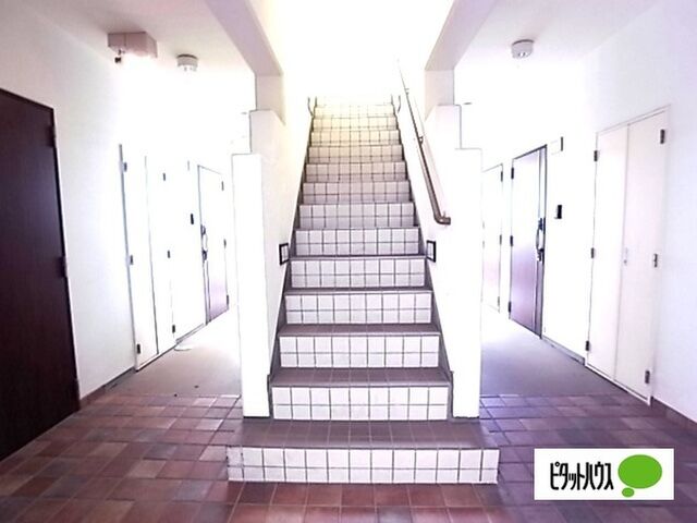拡大写真:神戸市灘区岩屋中町2丁目 1階105の外観