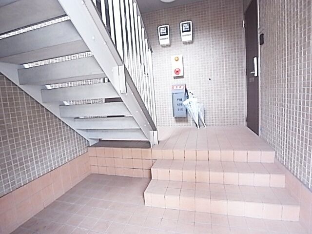 拡大写真:オンズ六甲 1階101の外観
