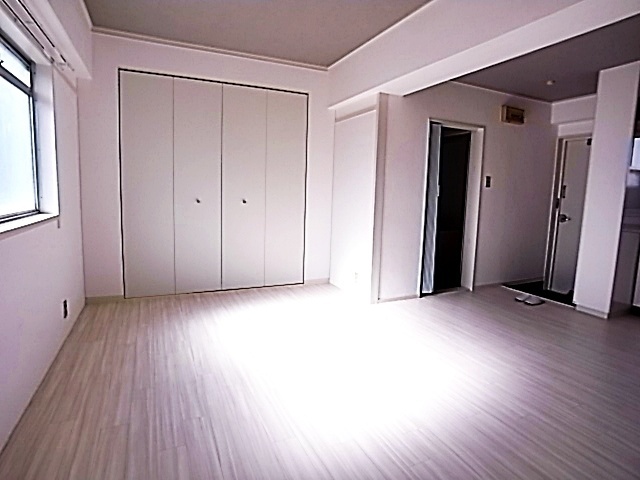 拡大写真:カァーサ六甲 5階501の内観