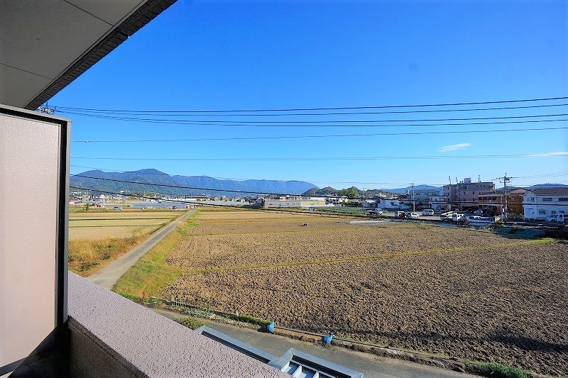 拡大写真:糟屋郡粕屋町甲仲原1丁目 1階103の★バルコニーからの眺望は良好です★