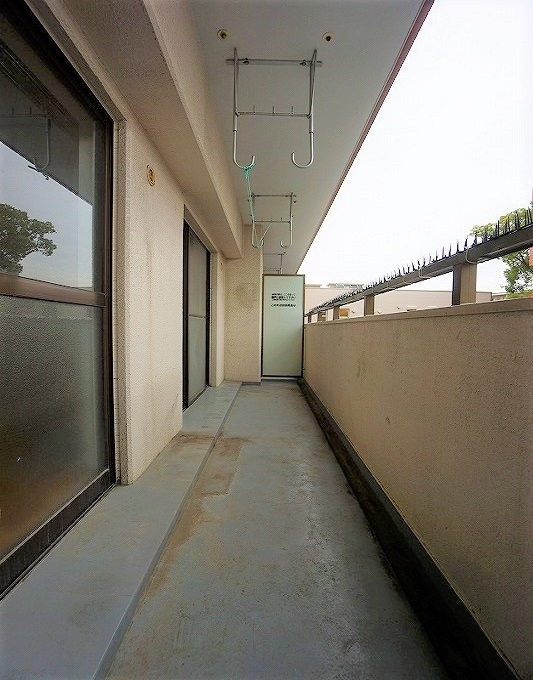 拡大写真:糟屋郡粕屋町長者原西2丁目 2階202の★広々バルコニーで洗濯物も沢山干せますね★