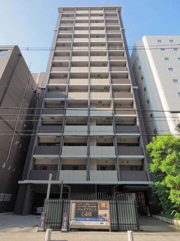 パークアクシス心斎橋の外観