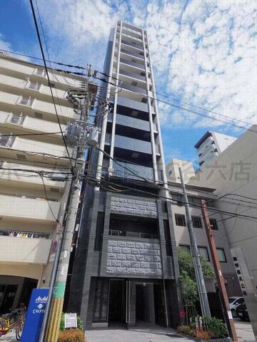 写真:プレサンス心斎橋レヨンの外観