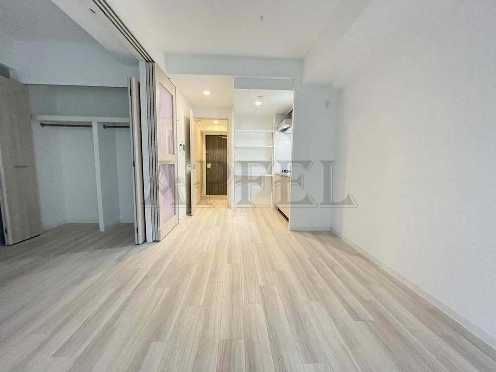拡大写真:La Douceur谷町 11階1102の居間