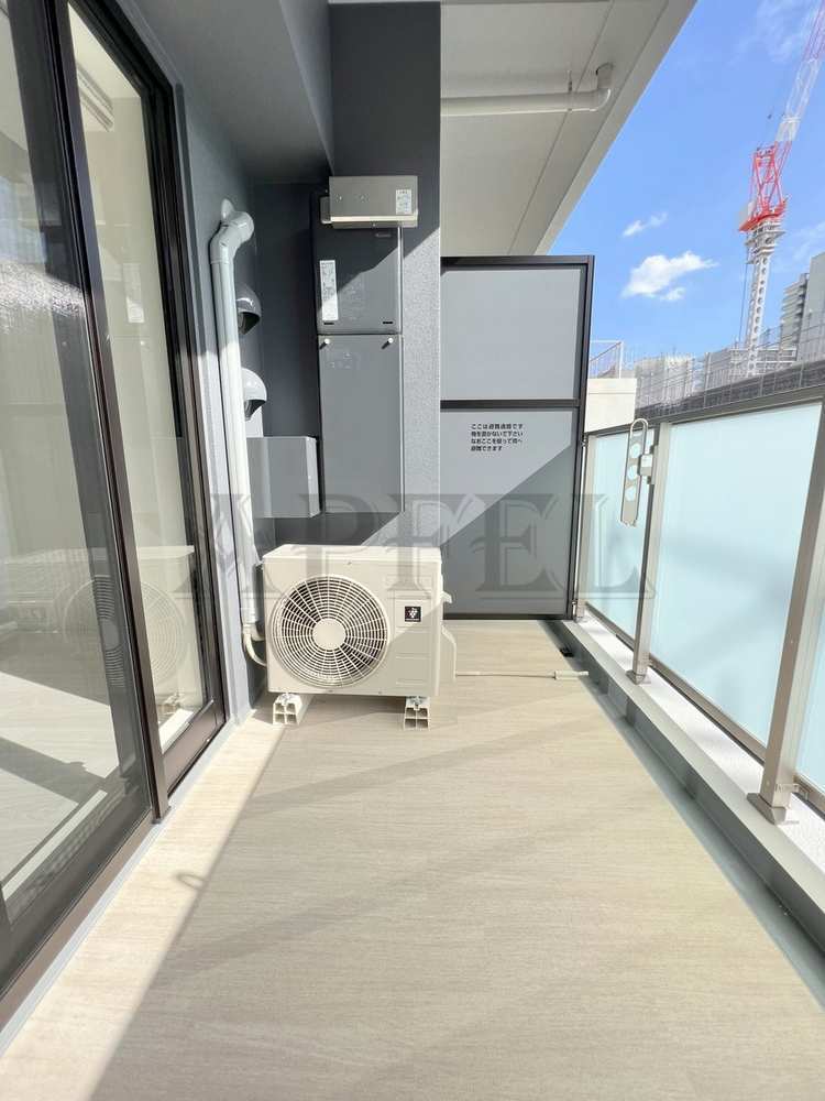 拡大写真:ルネフラッツ谷町四丁目 2階209のバルコニー