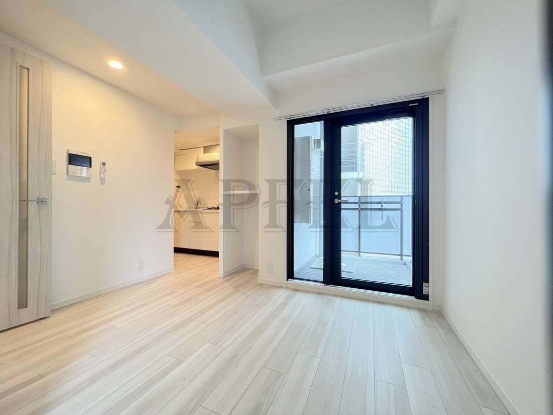 拡大写真:S-RESIDENCE堺筋本町Uno 2階210の居間