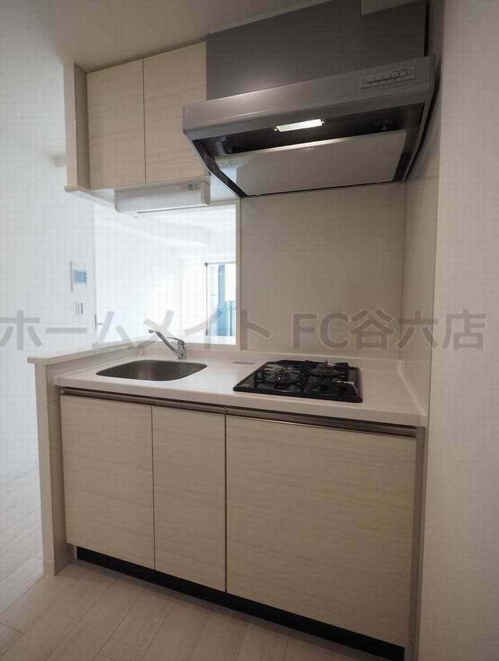拡大写真:La Douceur梅田West 8階801のキッチン