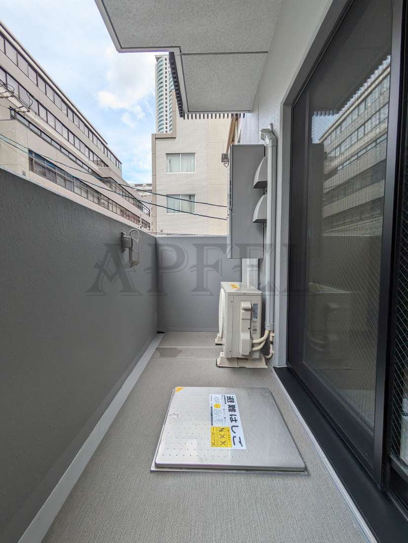 拡大写真:ローズコーポ堺筋本町 4階403のバルコニー