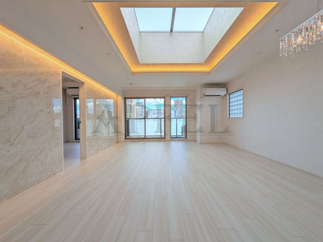 拡大写真:Vinoプレジオ本町 15階1502の居間