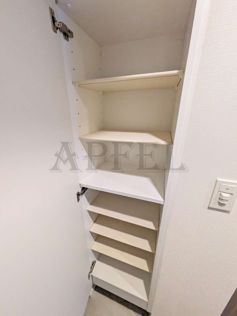 拡大写真:S-RESIDENCE福島玉川Deux 13階1304の収納