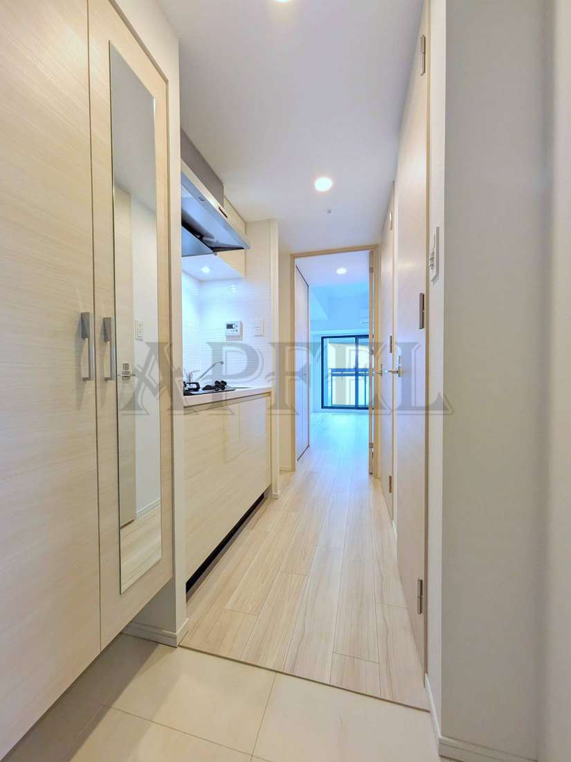 拡大写真:S-RESIDENCE福島玉川Tres 5階502の玄関