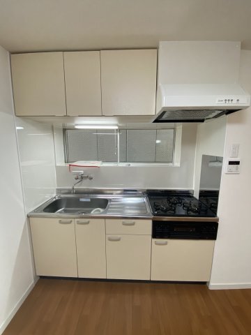 拡大写真:青山ハイツ 3階30Aのキッチン