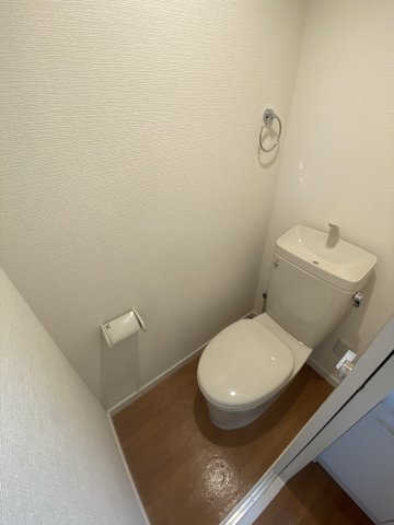 拡大写真:青山ハイツ 3階30Aのトイレ