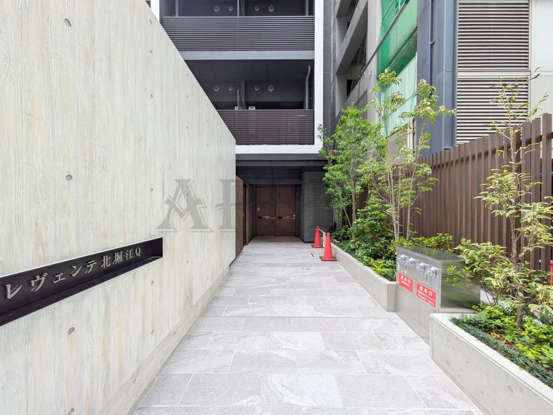 拡大写真:ソルレヴェンテ北堀江Q 15階1501のエントランス