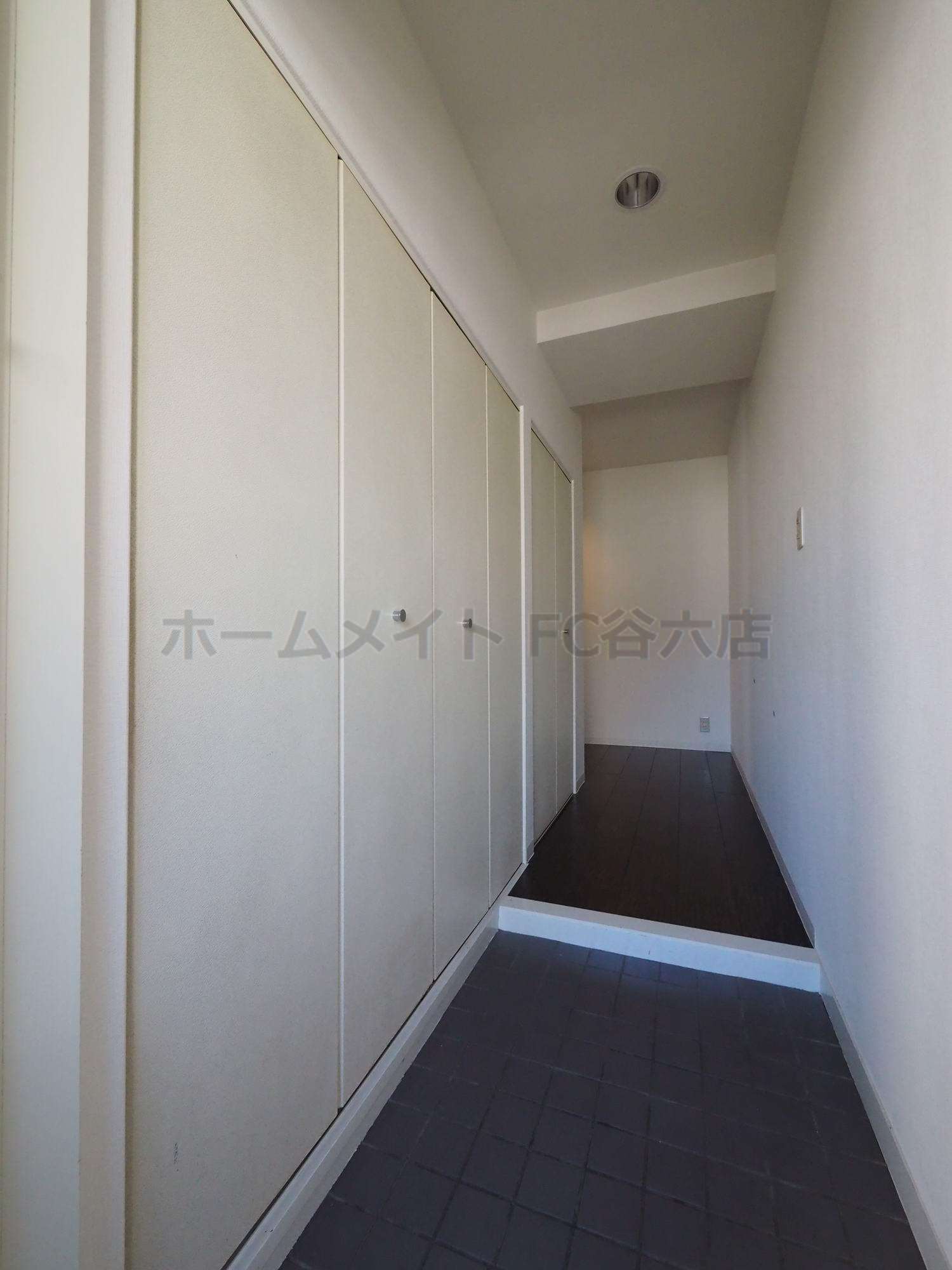 拡大写真:日宝ライフ十二軒町 4階403の玄関