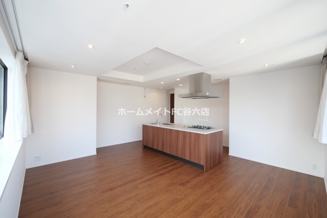 拡大写真:RJR堺筋本町タワー 3階310の居間