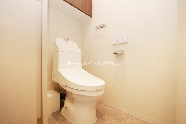 拡大写真:ソルティア東梅田 14階1401のトイレ