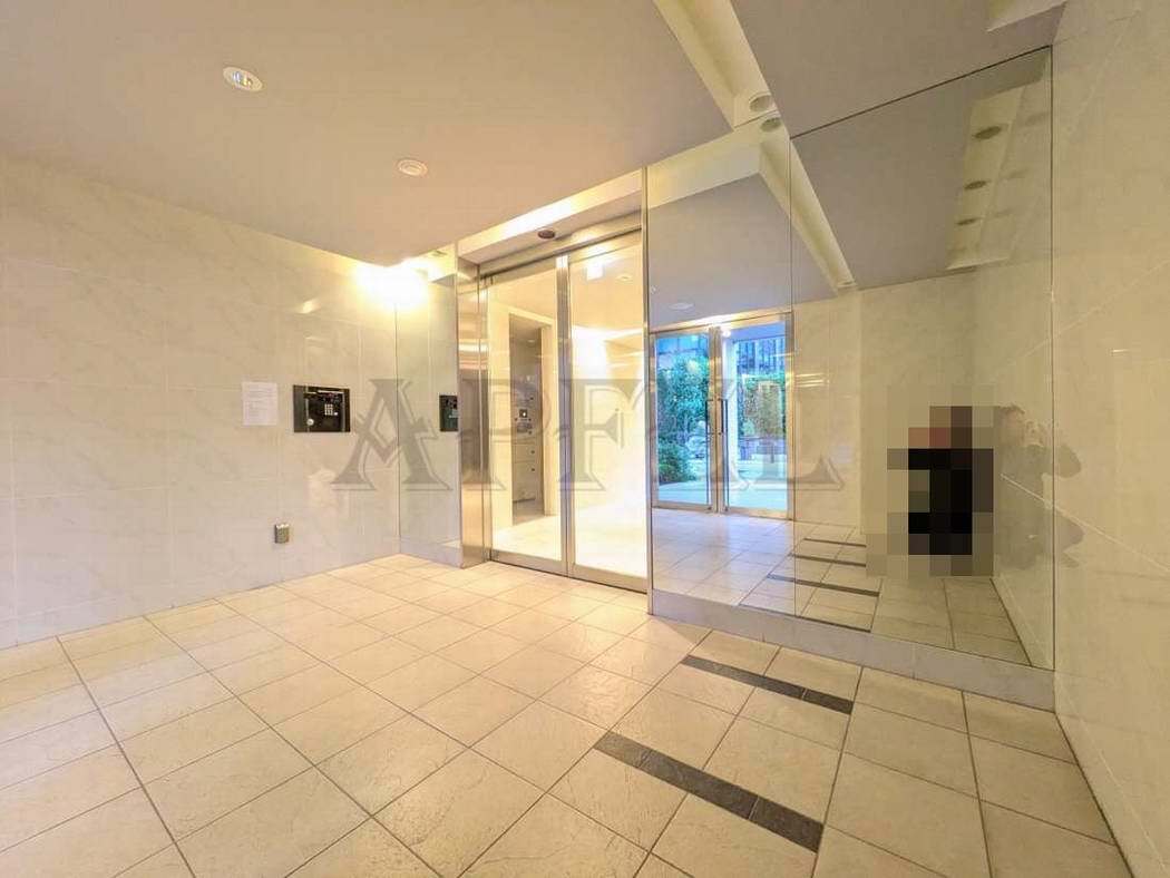 拡大写真:アーバネックス梅田西 9階902のエントランス