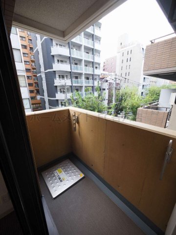 拡大写真:クリスタルブライト本町東 4階401のバルコニー