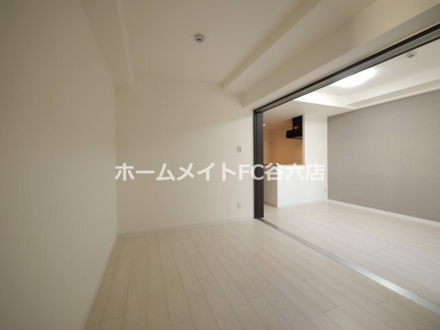 拡大写真:パークス堺筋本町 9階901の洋室