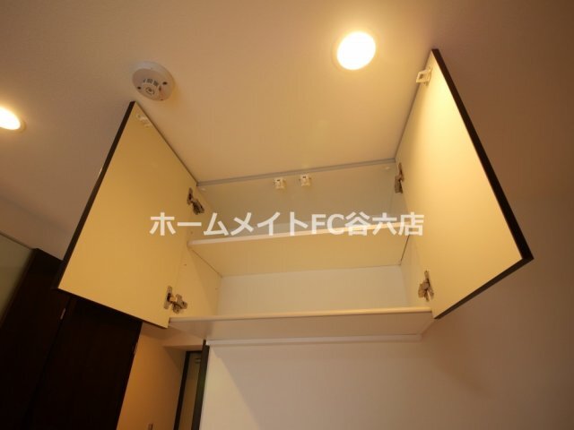 拡大写真:パークス堺筋本町 9階901の収納