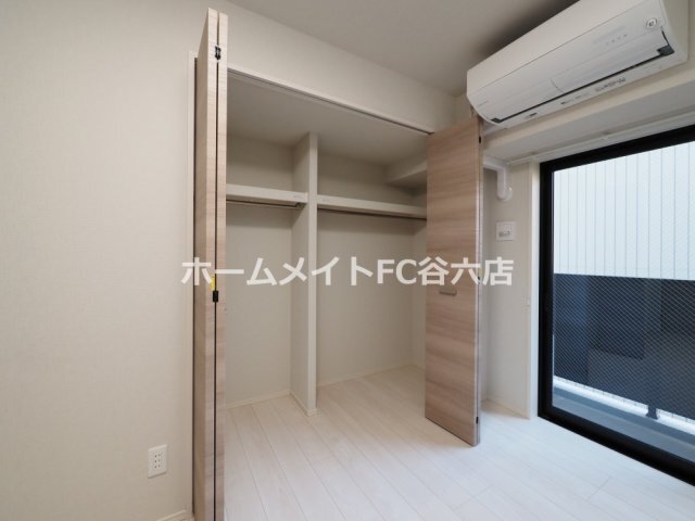 拡大写真:グランセジュール大国町 4階401の収納