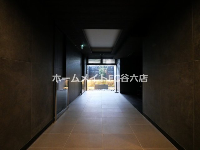 拡大写真：ザ・パークハビオ谷町六丁目クロス 10階1002のエントランス