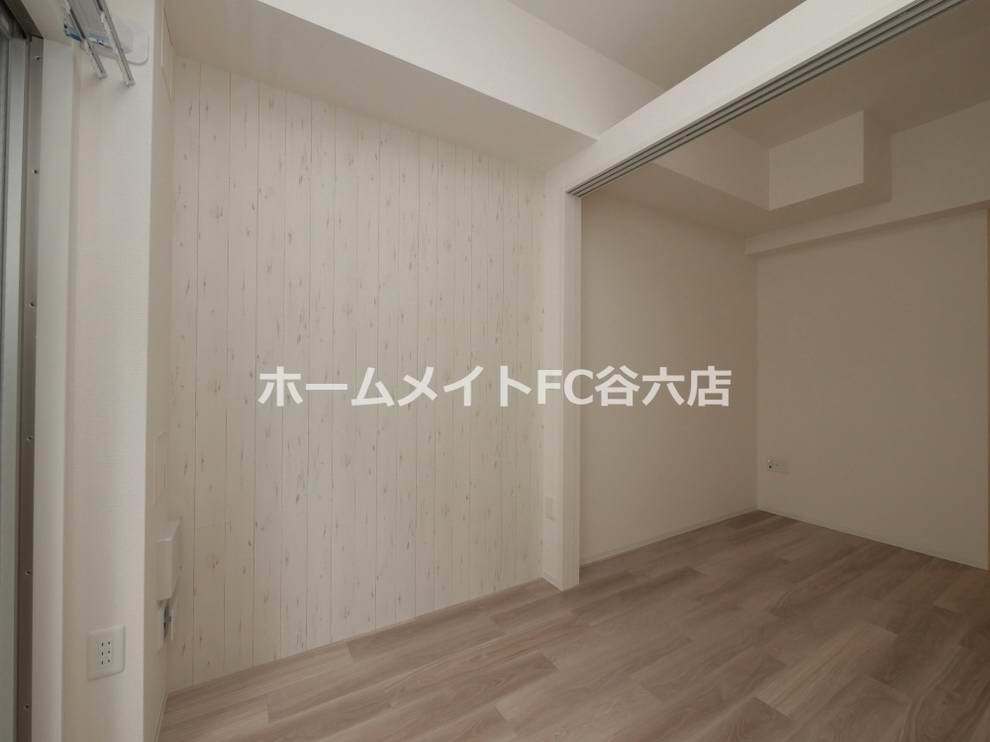 拡大写真:コンフォリア・リヴ淡路町一丁目 4階403の洋室
