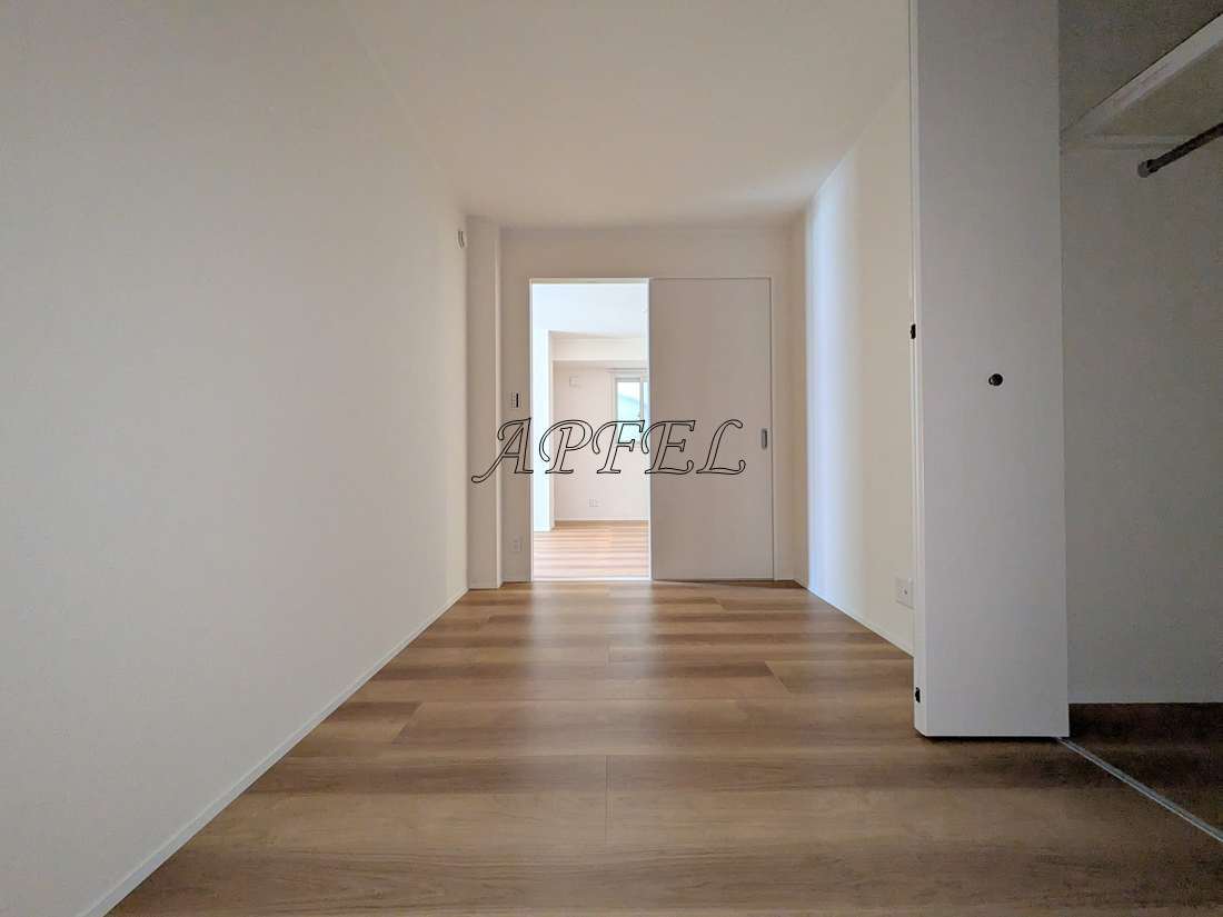 拡大写真：エムズ谷六 2階201の寝室
