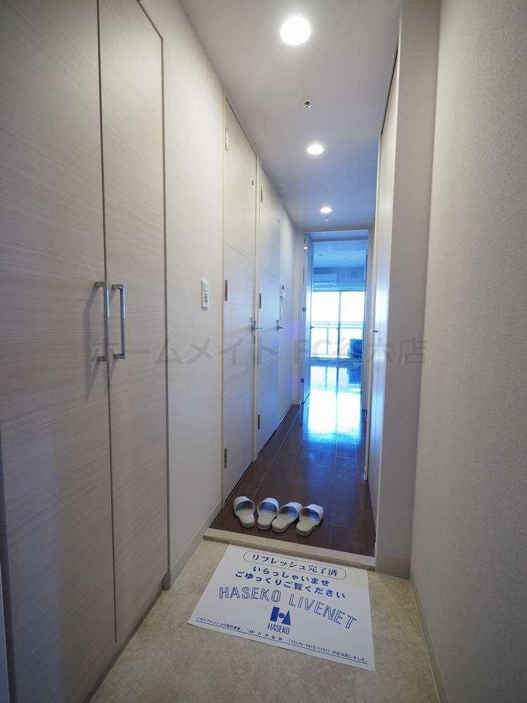 拡大写真:プライムアーバン御堂筋本町 12階1203の玄関